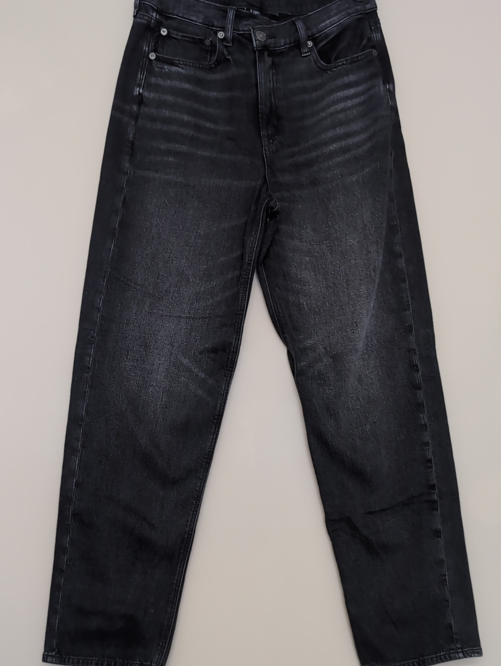 High Rise Strigid Jeans